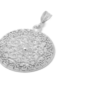Maze pattern (labyrinth design) pendant .925 sterling silver