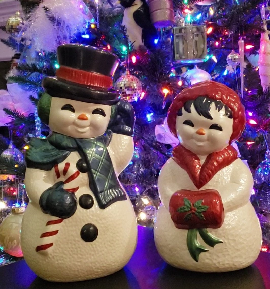 Vintage Hand-painted Snowman & Snowwoman Set – Sparkly Christmas