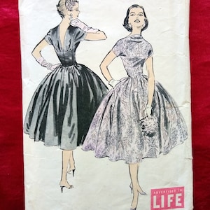 Advance 7914 1950s evening dress  pattern by Anne Fogarty.  Size 12 30 B CUT