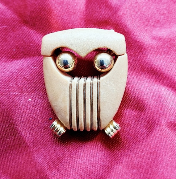 Adorable wood tone lucite owl brooch modernist wi… - image 1