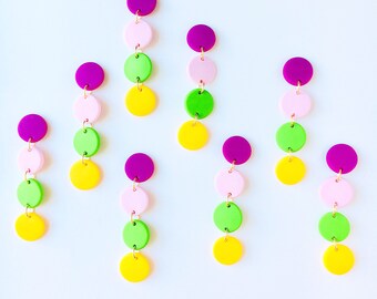 Lollypop Pop - Pendientes de arcilla polimérica hechos a mano - Pendientes llamativos - Con perno de latón plateado sin níquel - Arte usable - Joyería