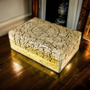 Mango Wood Peace Box Handcrafted Keepsake Crystal Storage Jewelry Handmade in India
