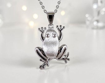 Handcrafted Silver Frog Pendant Necklace