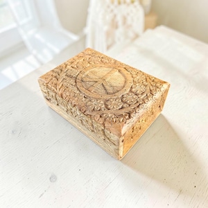 Mango Wood Peace Box Handcrafted Crystal Keepsake Jewelry Storage Tarot Card Holder
