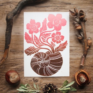 Handgeschnitzte Linolschnitt Postkarte Blumen im Schneckenhaus Kunstdruck