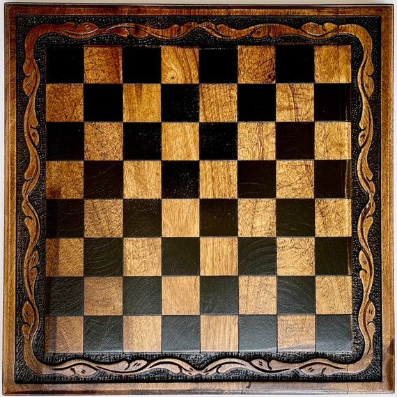 World Chess Championship Set (Walnut Edition) - buy online with worldwide  shipping – World Chess Shop