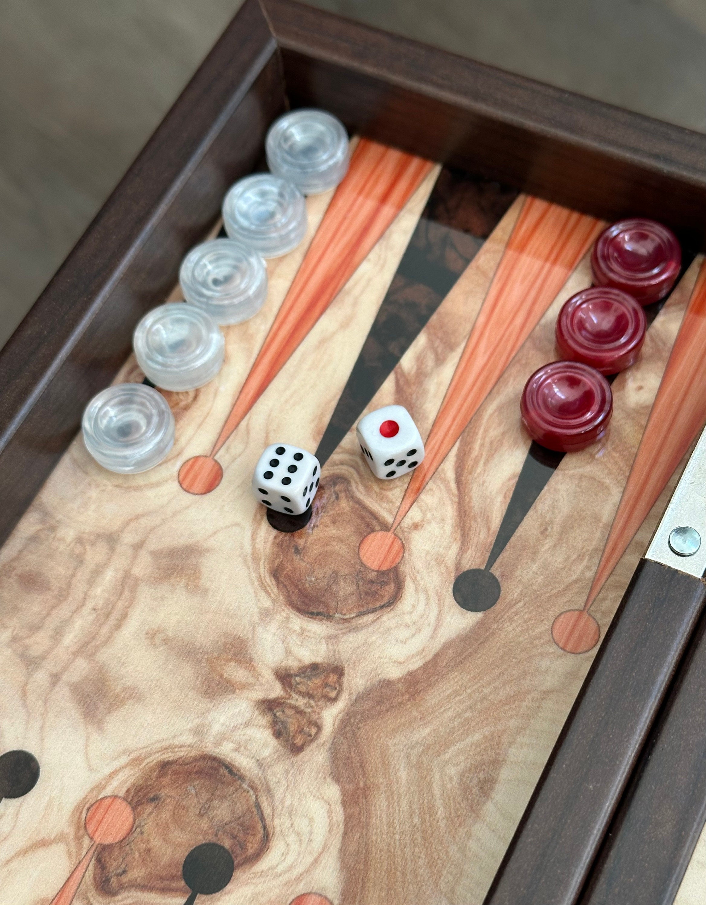 Planche de Ouija en bois de taille moyenne - 36,8 x 23,3 cm - Fait à la  main - Planche et planche en bois de qualité supérieure : : Jeux  et Jouets