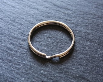 50 Round 20mm, 24mm or 25mm Silver Tone Split Rings for Keyrings