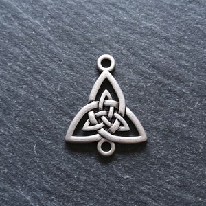 4 or 20 Celtic Knot Sterling Silver Plated Triangular Connector Charms 24.5x20mm Nickel FREE image 1