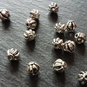 20 or 100 Lantern Beads 6mm Antique Silver Tone Spacer 6x6mm. Hole: 1mm