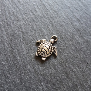 20 or 100 Little Turtle Charms Antique Silver Tone 16x14mm