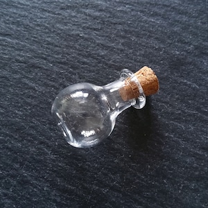 4 or 20 Little Clear Glass Bottles with Cork Stopper Size 23x16mm