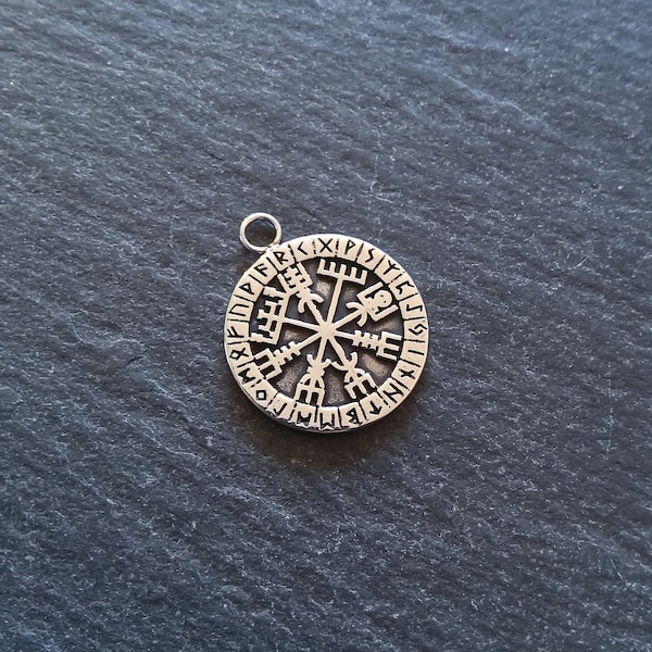 1 or 5 Small Icelandic Vegvísir Wayfinder Compass & Rune Pendant Stainless Steel 22x18mm