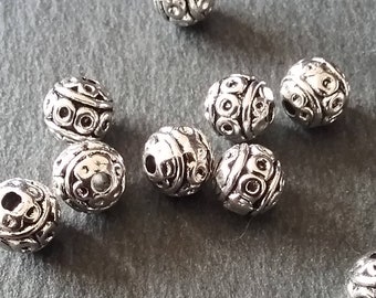 10 ou 50 boules de 8 mm en métal massif, rondes à motifs, argent vieilli