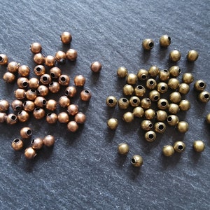 250 Ball Spacer Beads 4mm Antique Copper or Antique Bronze Tone Round Metal Alloy