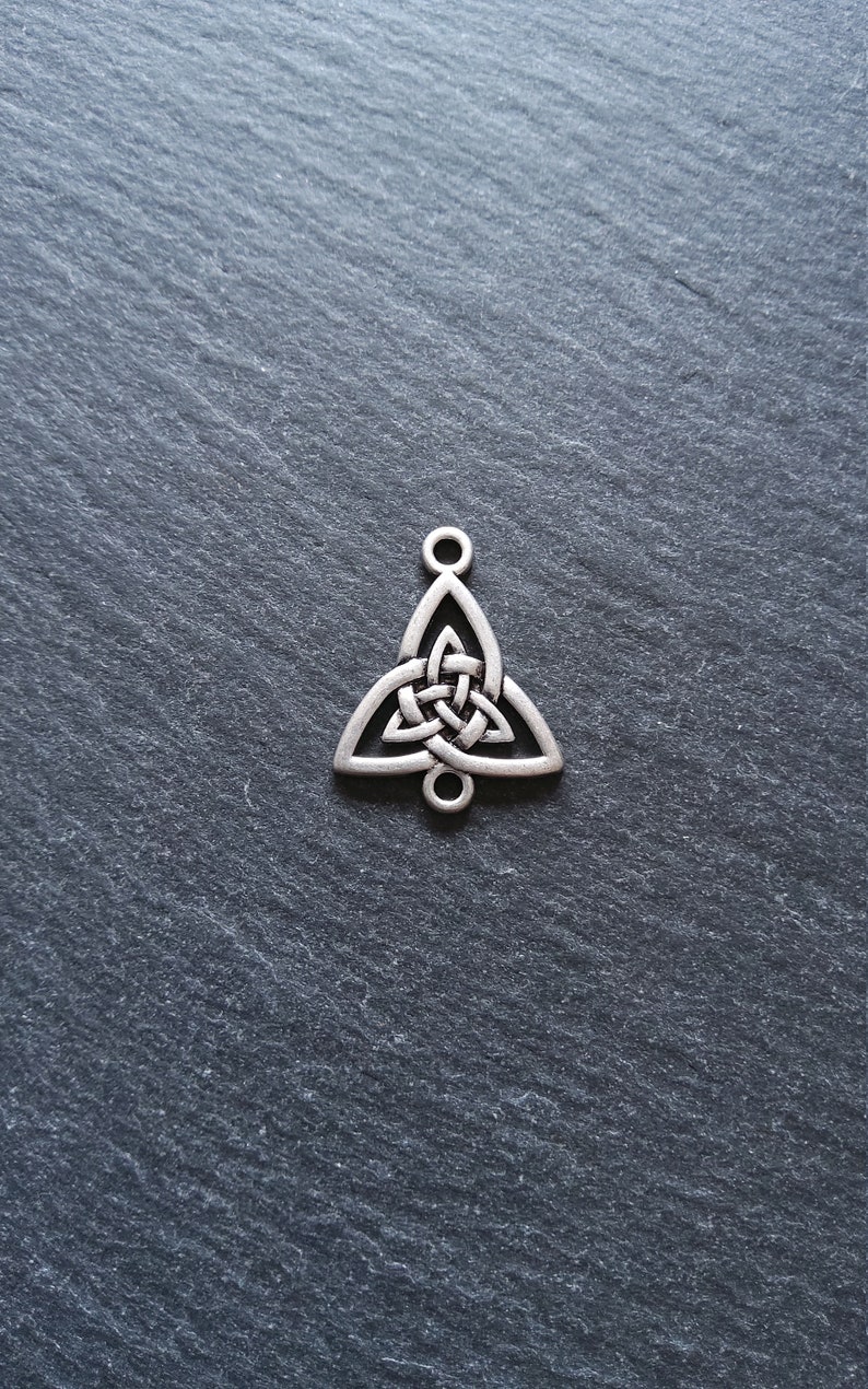 4 or 20 Celtic Knot Sterling Silver Plated Triangular Connector Charms 24.5x20mm Nickel FREE image 9