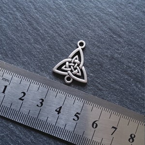 4 or 20 Celtic Knot Sterling Silver Plated Triangular Connector Charms 24.5x20mm Nickel FREE image 2