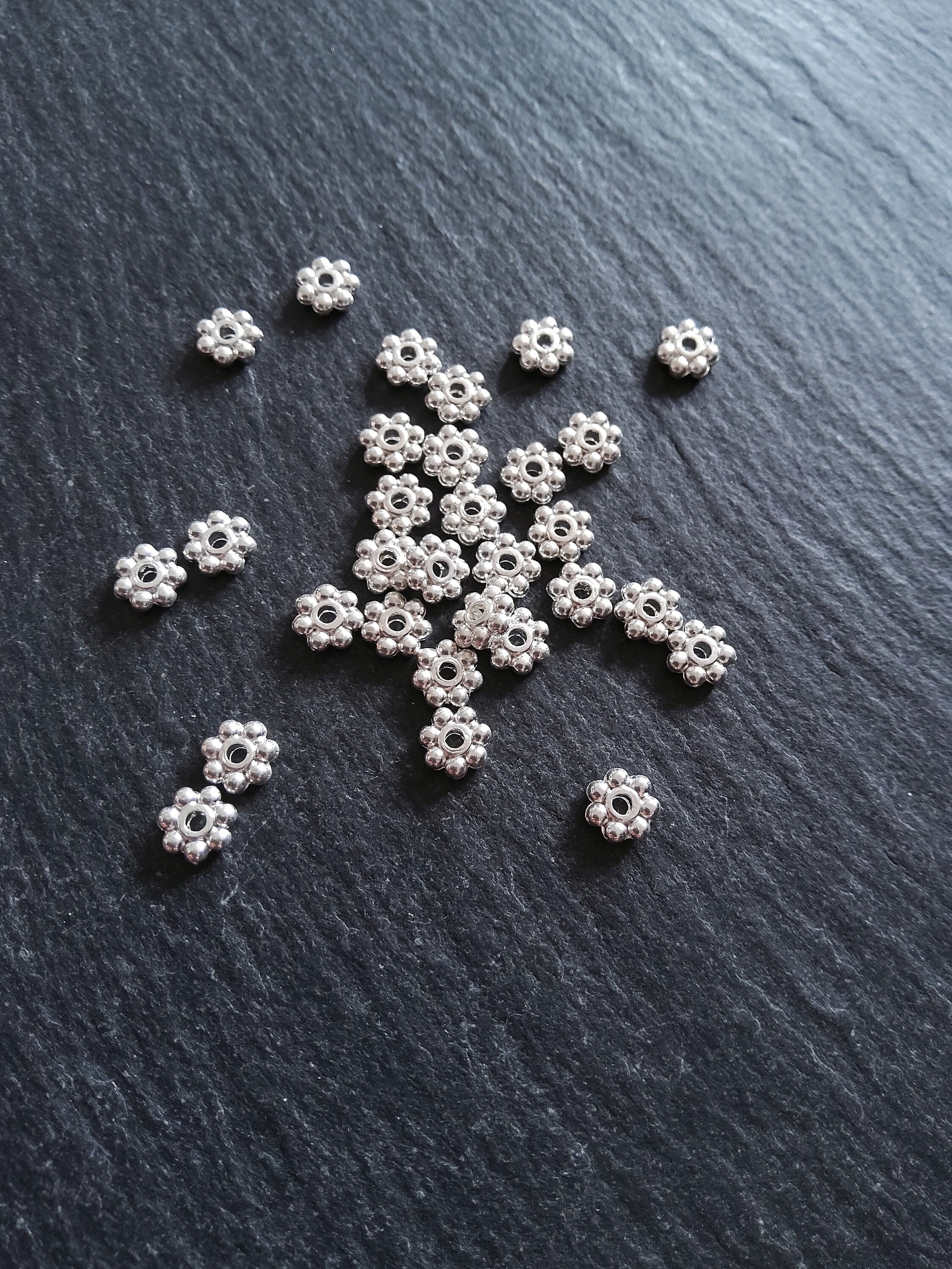 Daisy spacer beads clearance