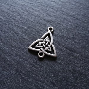 4 or 20 Celtic Knot Sterling Silver Plated Triangular Connector Charms 24.5x20mm Nickel FREE image 6