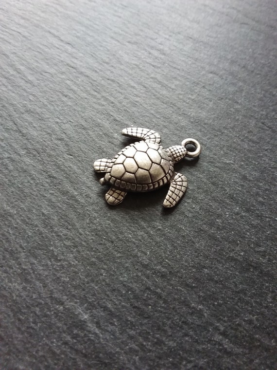 BULK 50 Turtle charms  tibetan silver FF132