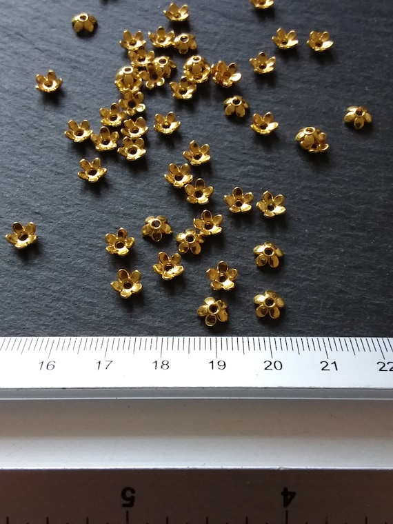 1000 Tibetan Alloy Flower Bead Caps Carved 4-Petal Silver Tone Tiny Findings 6mm