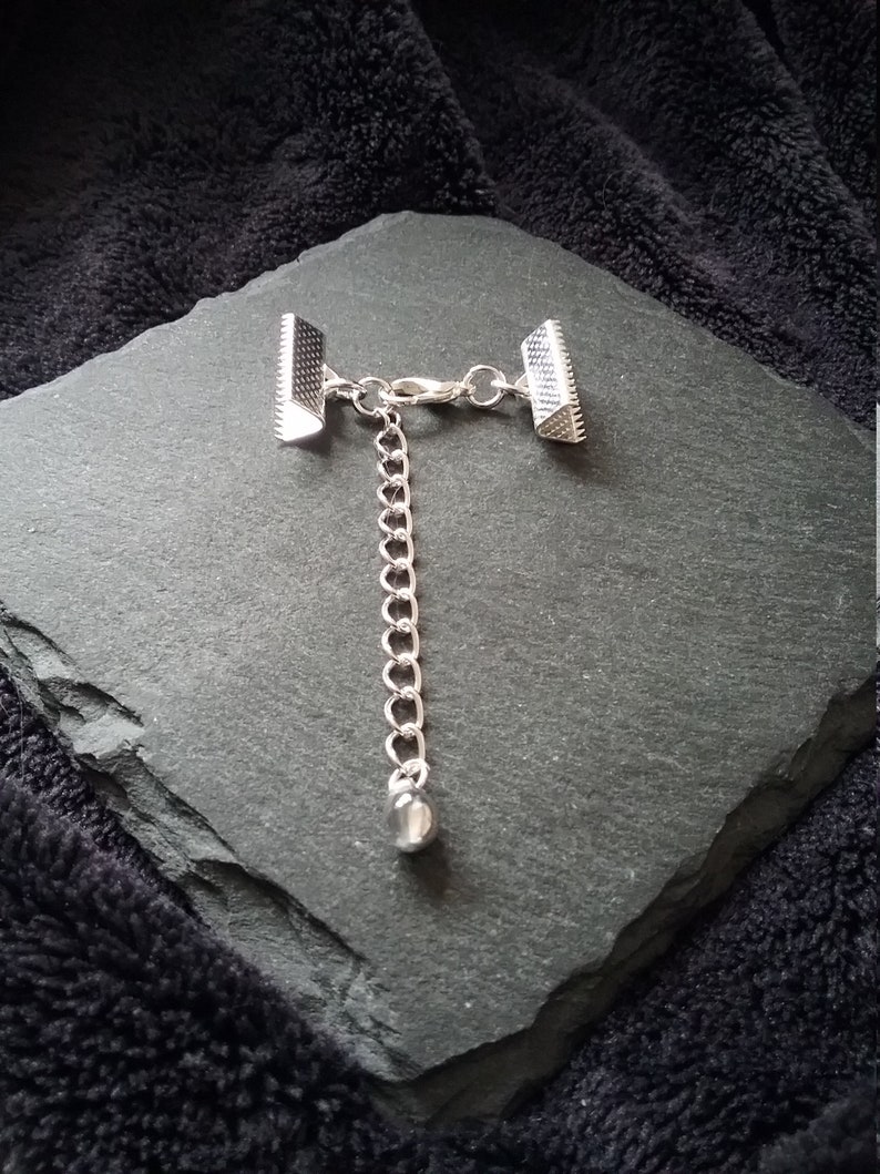 1 3//8/" Ribbon /& 14mm Clasps UK BULK 30 sets Silver Plated Crimp Ends for 35mm