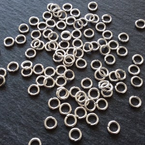 200 or 1000 Silver Plated 5mm Diameter 0.9mm Strong Jump Rings (20 Gauge)