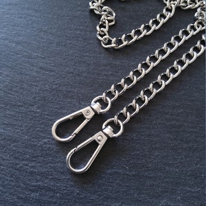 Alloy Chain Bag Strap with Lobster Clasps. Silver Tone. 47 inches (120cm) Long. 8.3mm Wide