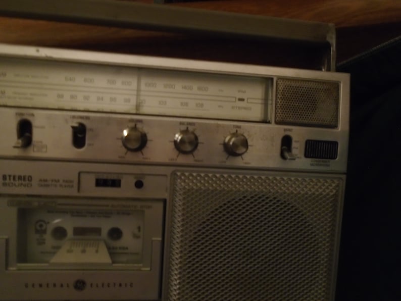 Vintage GE 3-5254A Cassette Recorder Boombox