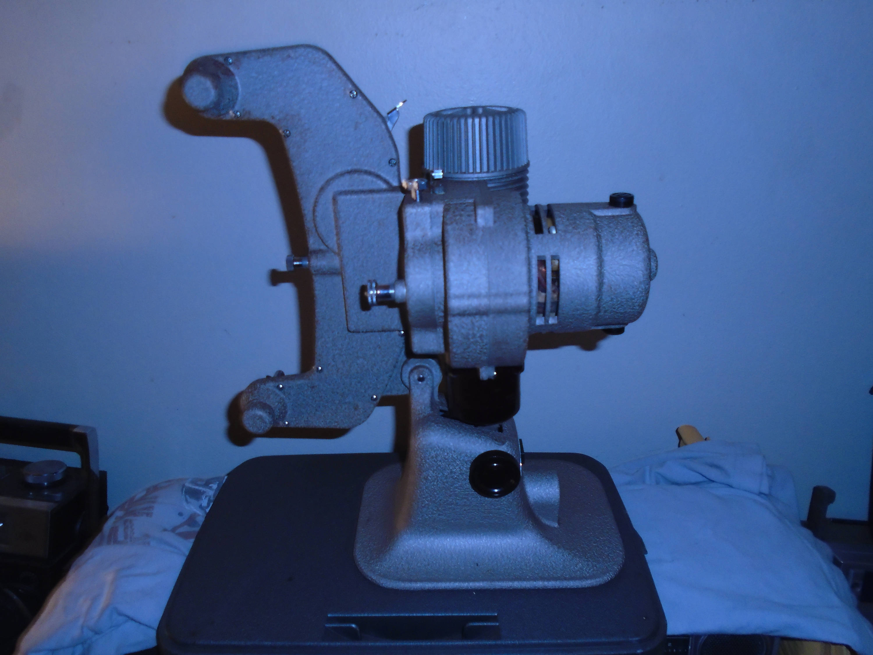 Antique Bell and Howell 122LR 8 mm Projector Etsy