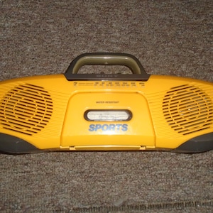 Vintage Sony CFS-902 am/fm Cassette Player Boombox