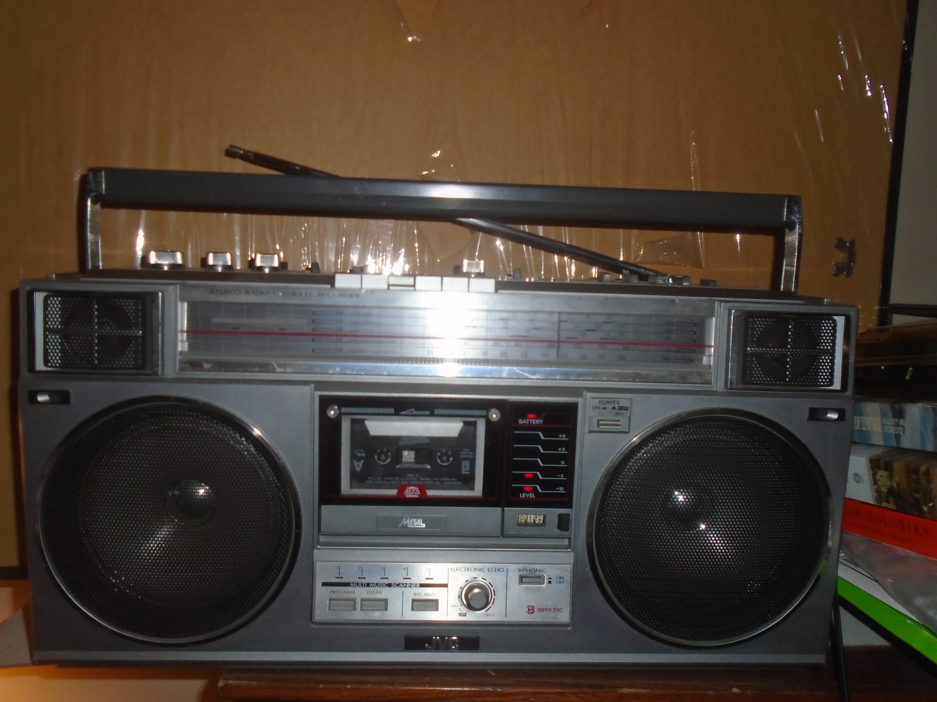 Oldschool JVC Boombox AM/FM Hyper Bass lagoagrio.gob.ec