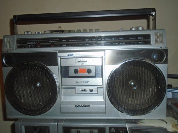 Vintage Sanyo M9860 Am/fm Cassette Recorder Boombox Fully Working