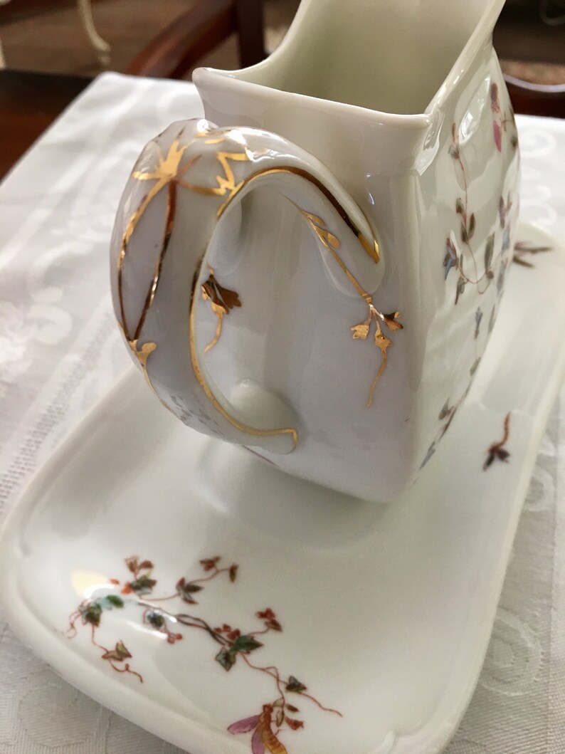 France Teapot with under plate ~ Marguerite pattern ~ circa 1884 Antique T /& V Limoges