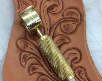 Swivel knife for bigger hands