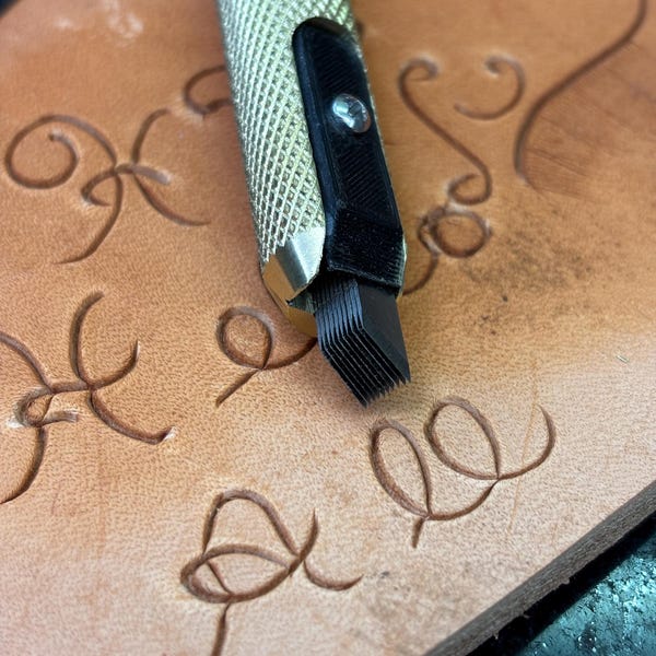 Duane Watts hair blade knife