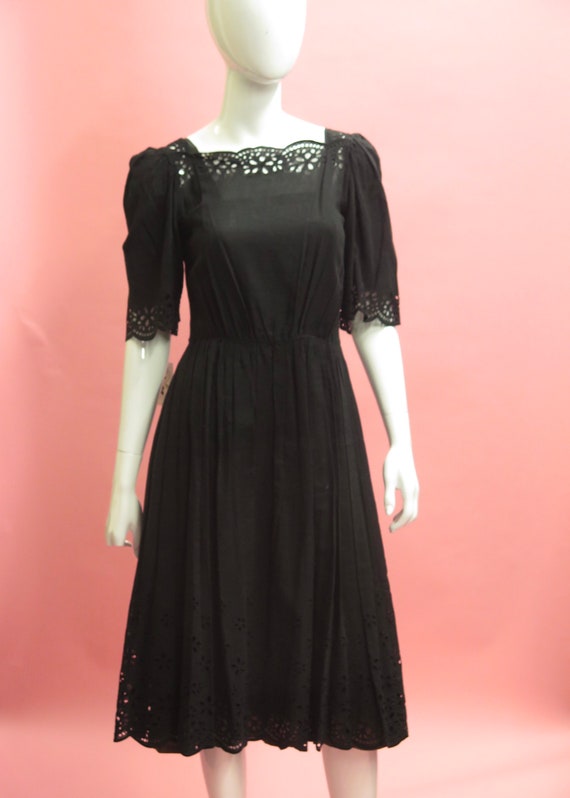 1980’s German Cotton Eyelet Praire Dress Sz 38