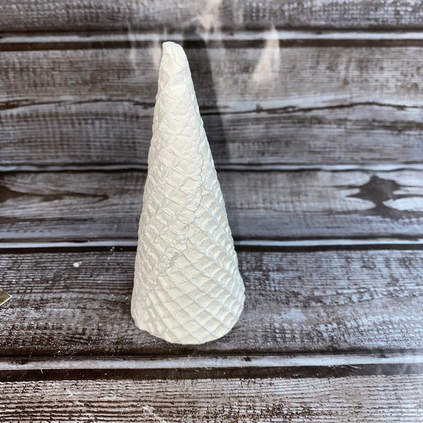 Ready to Paint Plaster Craft Chalkware  Waffle Style Cone for Ice Cream 2 Pc P0417