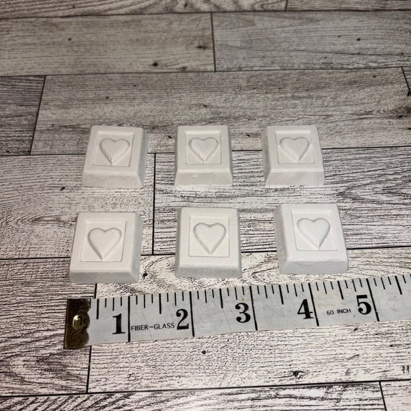 Ready to Paint Plaster Craft 6 pieces Valentine's Day Hearts Theme Chocolate Square Candy w Hearts    P0461