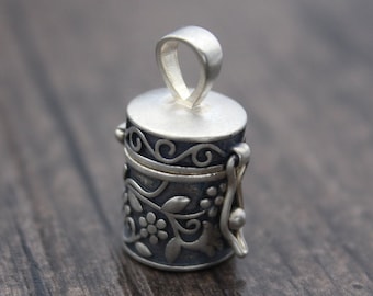 Sterling Silver Flower Prayer Box,Silver Locket Pendant,Perfume Oil Bottle,Box Pendant,Wish Box