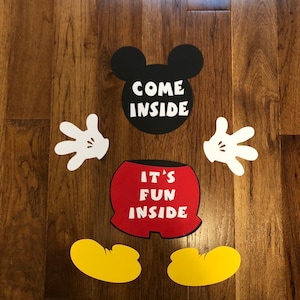 Mickey Mouse inspired party welcome sign