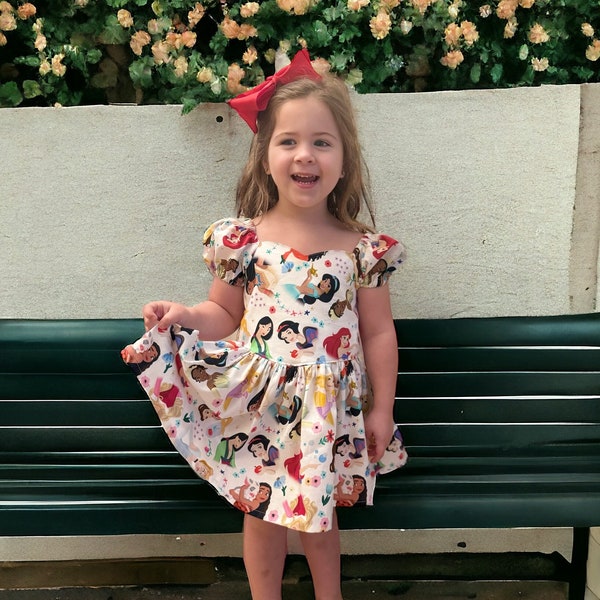 Disney Prinzessin Puffärmelkleid - bitte Größenbeschreibung lesen