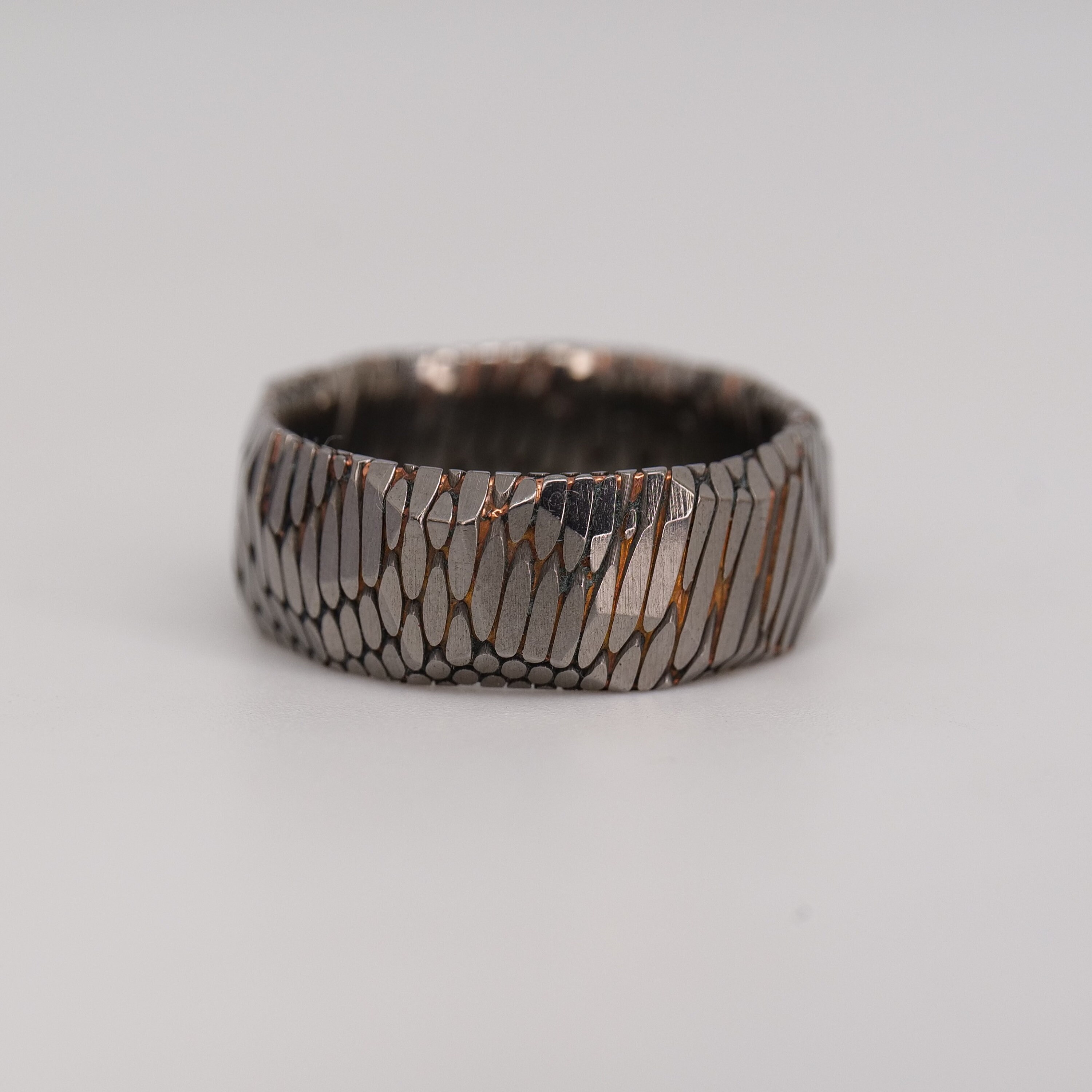 Superconductor acid deals etched ring