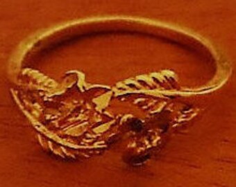 Vintage New Gold Tone Filigree Ring Sz 6.5