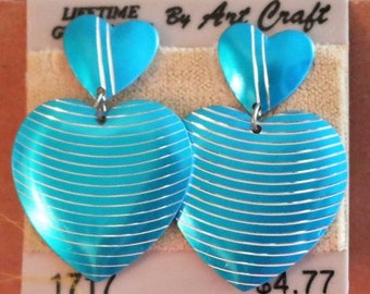 Vintage Blue Double Heart Pierced Earrings