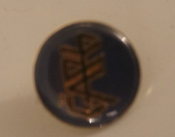 Vintage New The Cars Hat/Lapel Pin - image 6