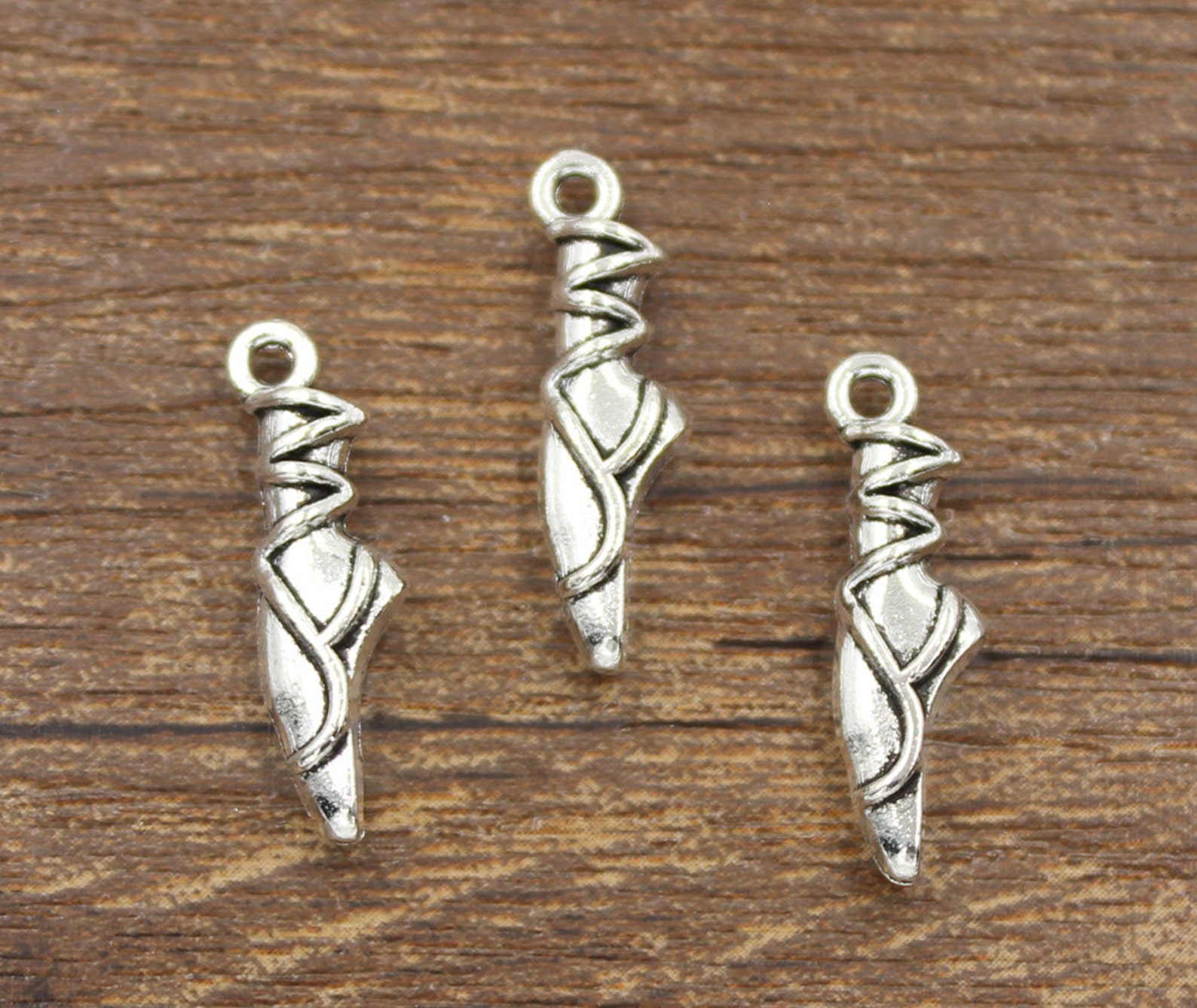 20pcs ballet shoes charms antique silver tone 7x24mm - sh240