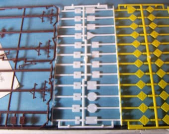 Life Like HO #586213 Telephone Poles Railroad and Road Signs - Sealed Package