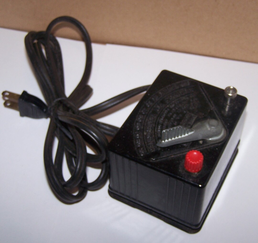 Lionel 1043-500 White Girl's Transformer Box - 50 Watt, Reproduction For O & O27 Gauge Trains