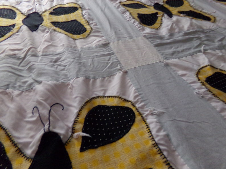 Vintage Quilt Bedroom Decor Wall Decor Vintage Butterfly Quilt Antique Quilt,Handmade Quilt,Bedding,Girls Room Decor Hand Applique Quilt